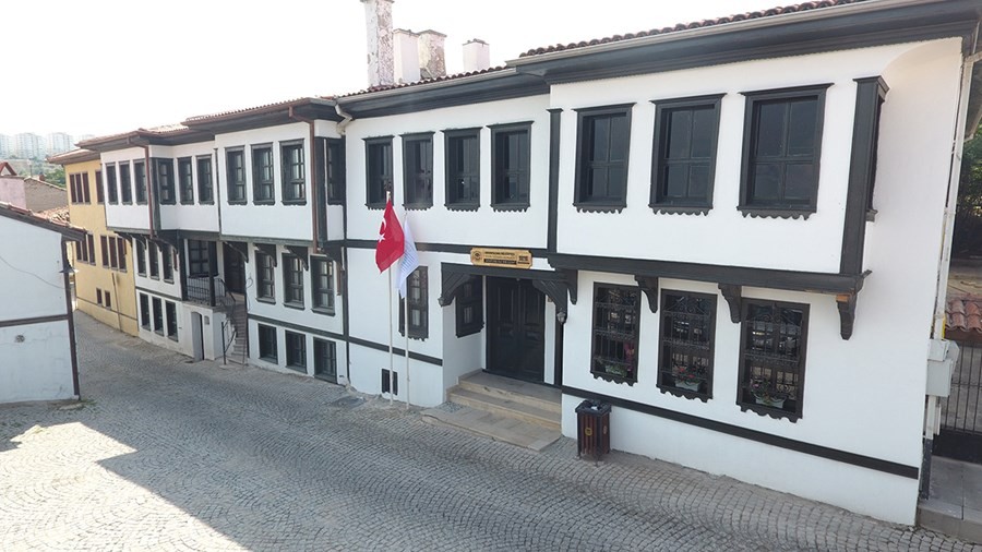 Yeil Efendi Kona ATATRK ile Br Gn Galerisi